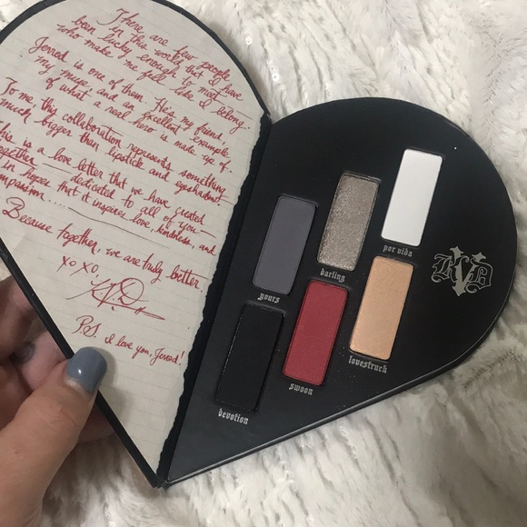 Too faced Kat von D palette - Picture 2 of 6